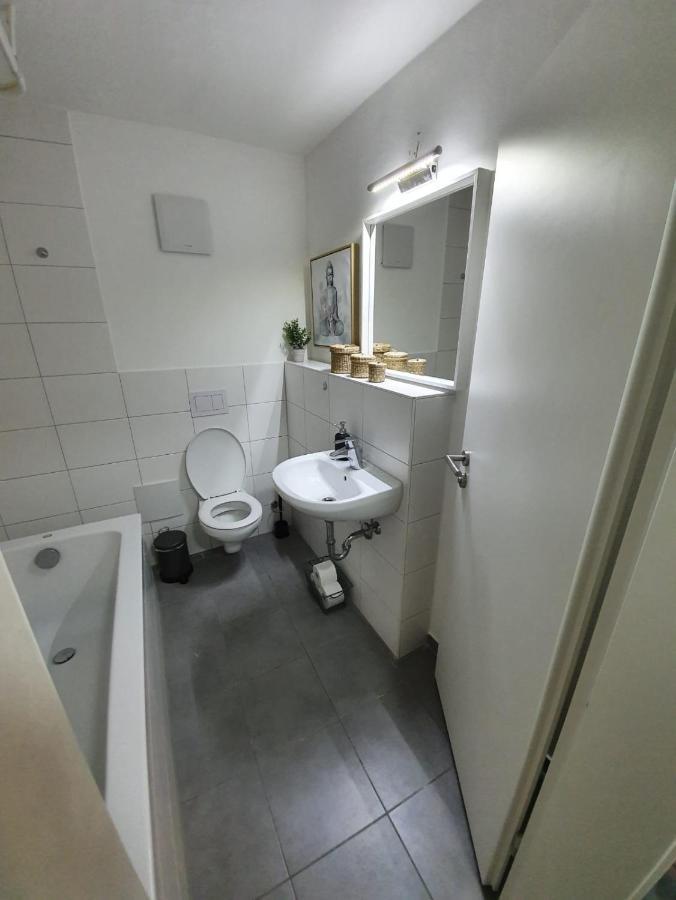 Hostel White Pearl 2 *