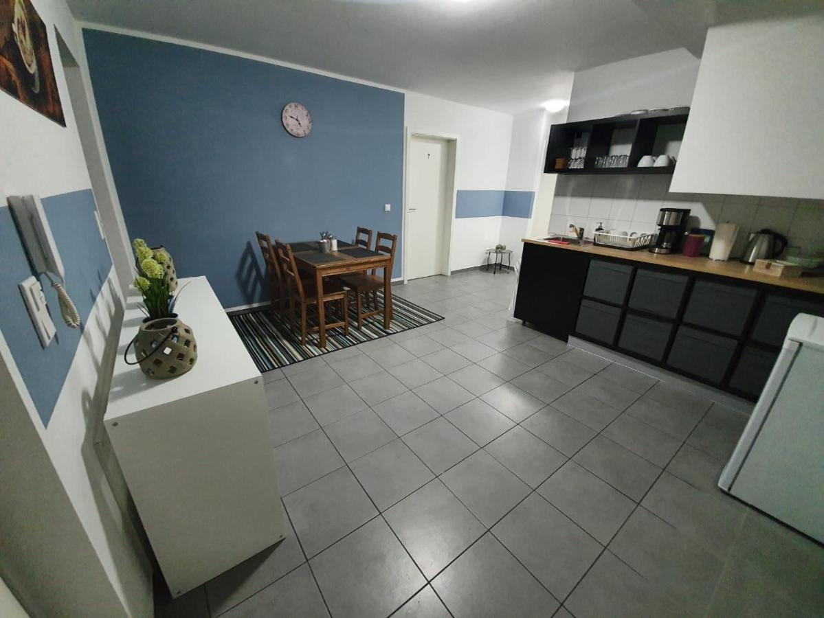 Hostel White Pearl 2 *